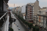 Blick auf die Egnatia vom el Greco-Balkon (Foto: chari , Thessaloniki, Zentralmakedonien, Griechenland am 15.06.2023) [5676]