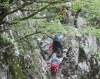 Steg aus Steinen und Stangen (Foto: chari , Vikos-Schlucht, Epirus, Griechenland am 22.04.2011) [2238]