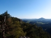 Aussicht von den Dittersbacher Felsen auf den Rosenberg (Foto: philip , Jetřichovice, Böhmische Schweiz, Tschechien am 28.04.2012) [3062]