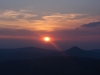 Hochwaldbaude: Sonnenuntergang hinter der Lausche (Foto: philip , Oybin, Sächsisch-Böhmisches Kreidesandsteingebiet 43, Deutschland am 30.04.2012) [3229]