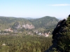 Große Felsengasse: Blick auf den Berg Oybin (Foto: philip , Oybin, Sächsisch-Böhmisches Kreidesandsteingebiet 43, Deutschland am 01.05.2012) [3255]