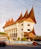 Bank (Foto: uweb , Bukittinggi, Sumatra, Indonesien am 03.04.1989) [3817]