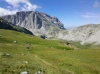 Weg zur Astraka-Hütte vom Drachensee aus betrachtet (Foto: chari , Astraka, Epirus, Griechenland am 26.06.2015) [4487]