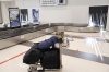 Gepäckband mit Blick aufs Rollfeld (Foto: chari , Trang Airport, Trang, Thailand am 25.01.2024) [5837]