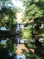 Bremsdorfer Mühle im Spätsommer (Foto: philip , Bremsdorfer Mühle, Ostbrandenburgisches Heide- und Seengebiet 82, Deutschland am 12.09.2008) [1825]
