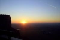 Blick vom Desenberg in Richtung Warburg. Im Hintergrund ist das Eggegebirge zu sehen. (Foto: dirk , Desenberg, Oberes Weserbergland 36, Deutschland am 15.01.2012) [2689]