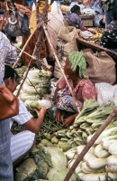 Marktfrauen (Foto: Uli Breyer , Parapat, Sumatra, Indonesien am 26.04.1986) [3836]