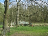 Idyllisch gelegen - die Teufelsbrücke an der Ilmenau (Foto: katarina , Lüneburg, Lüneburger Heide 64, Deutschland am 11.04.2014) [4166]