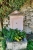 Blumen-Brunnen auf dem Wanderweg kurz nach dem Dorfplatz (Foto: katarina , Milies, Thessalien, Griechenland am 30.06.2022) [5514]